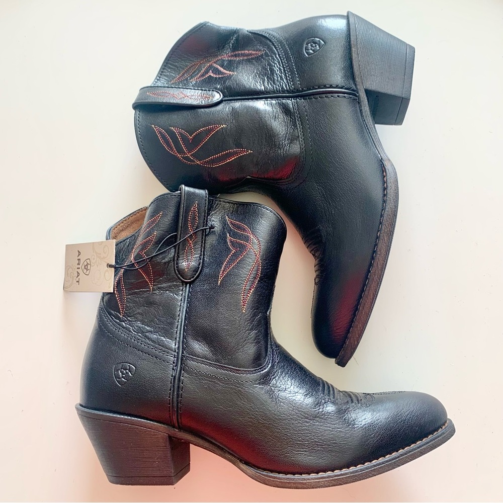 Ariat Women’s Darlin Western Cowboy Boot in Old Black - Picture 4 of 8
